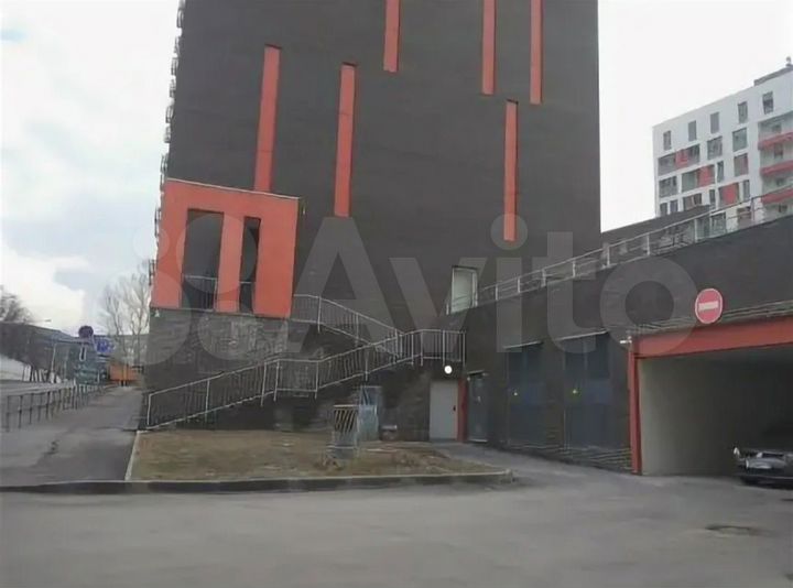 Машиноместо, 14 м²