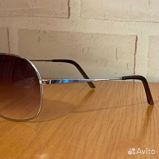 Солнцезащитные очки