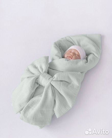 Конверт на выписку с костюмом