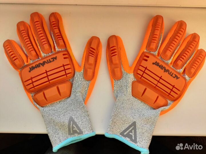 Перчатки защитные