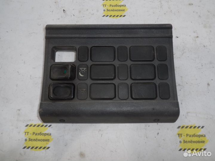 Панель с воздуховодом (с декоративными заглушками)