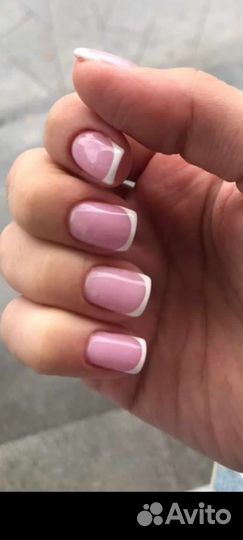 Маникюр и педикюр