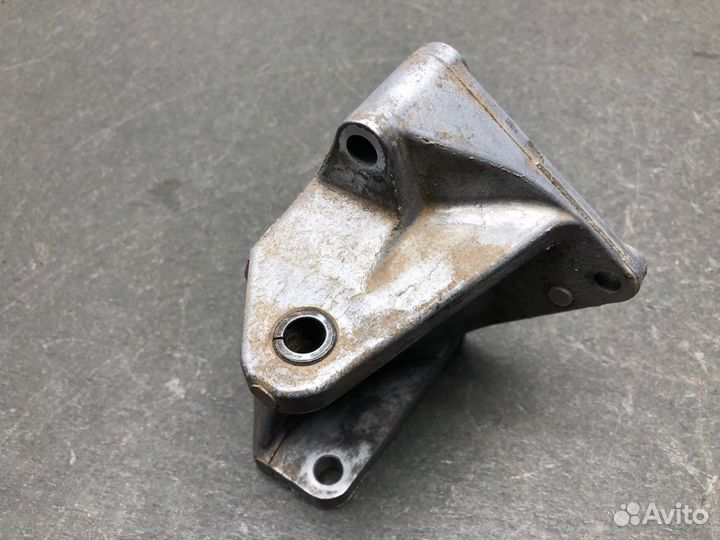 Кронштейн гур Nissan Almera N16 QG15DE 2005