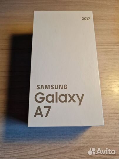 Samsung Galaxy A7 (2017) SM-A720F/DS, 3/32 ГБ