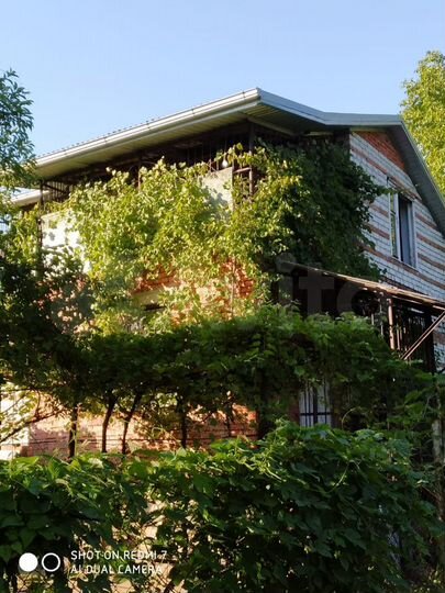 Дом 93 м² на участке 6,4 сот.