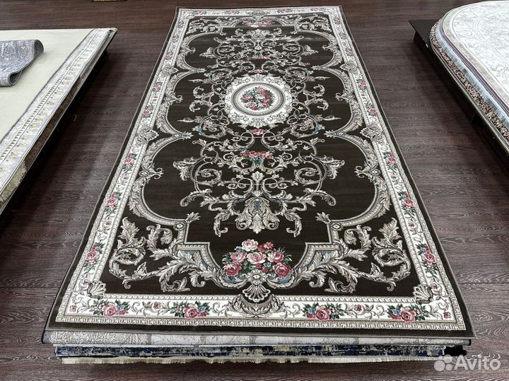 Ковер новый 2*4 классический