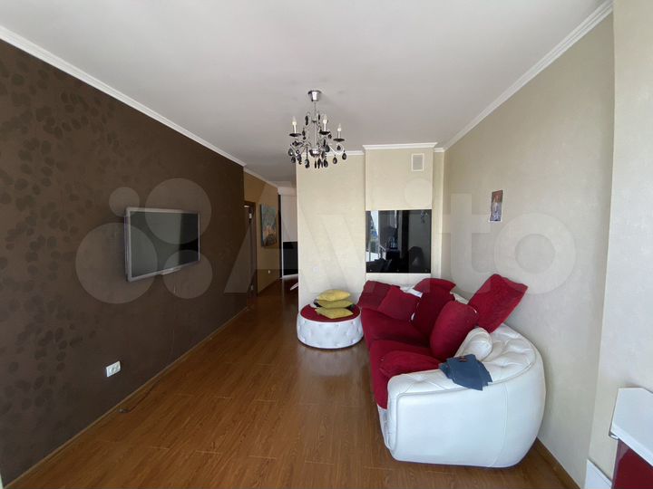 2-к. квартира, 72 м², 5/7 эт.