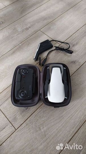 Квадрокоптер DJI Mavic Air