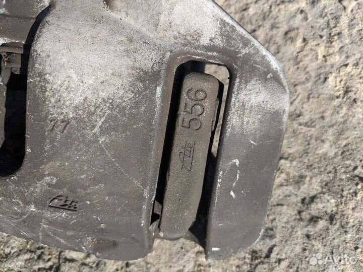 Суппорт тормозной передний левый BMW 5 6756303