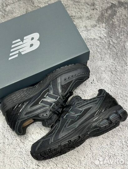 Кроссовки мужские new balance