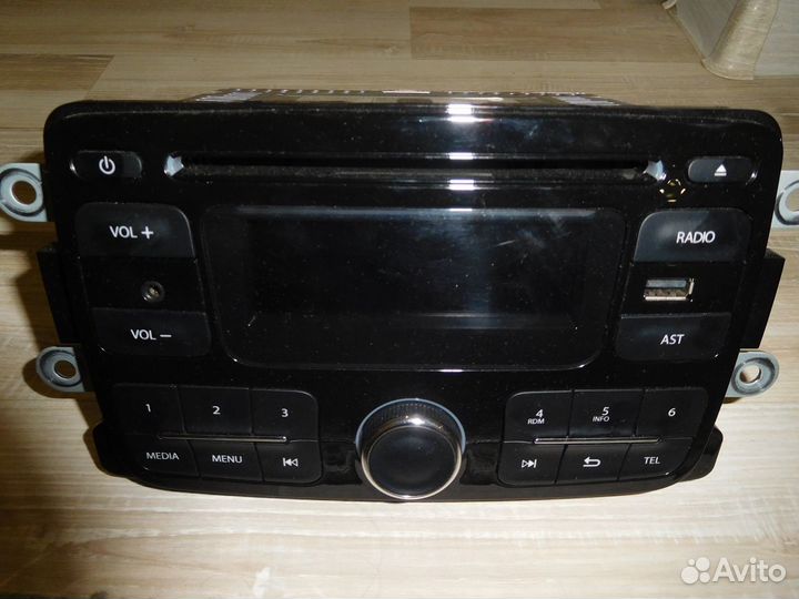 Магнитола Renault