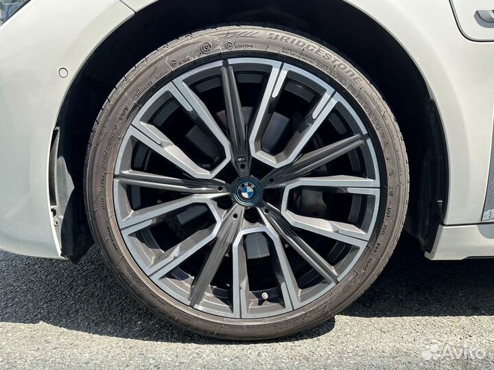 BMW 7 серия 3.0 AT, 2022, 28 000 км