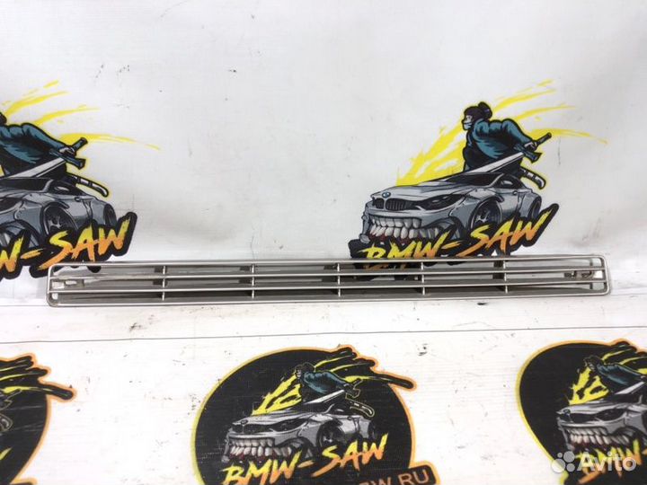 Молдинг на крыло задний Audi Coupe 81/85 1985