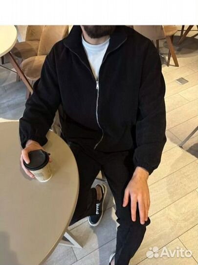 Спортивный костюм