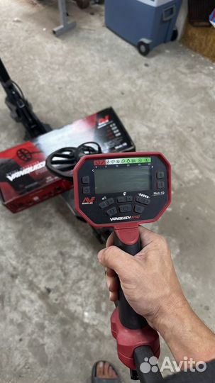 Металлоискатель Minelab Vanquish 540 Pro-Pack