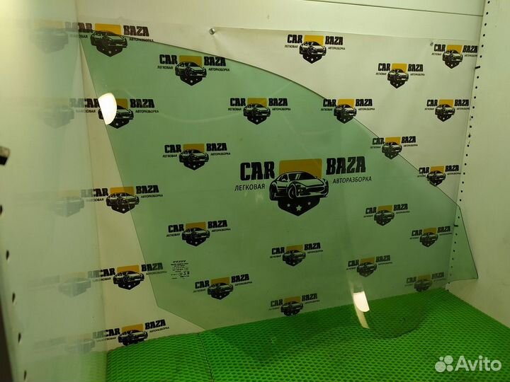 Стекло двери переднее левое Volvo XC90