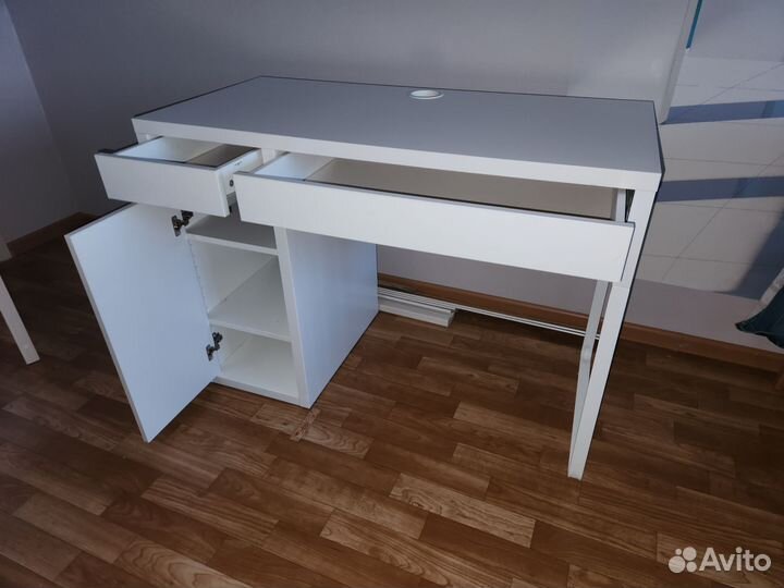 Стол IKEA