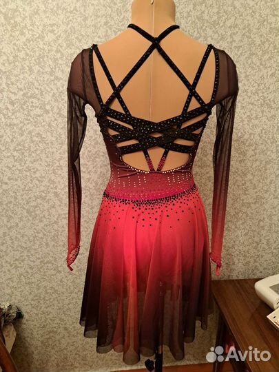 Пошив платьев для фигурного катания