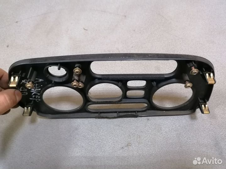 Рамка блока управления климата Mitsubishi Lancer 8