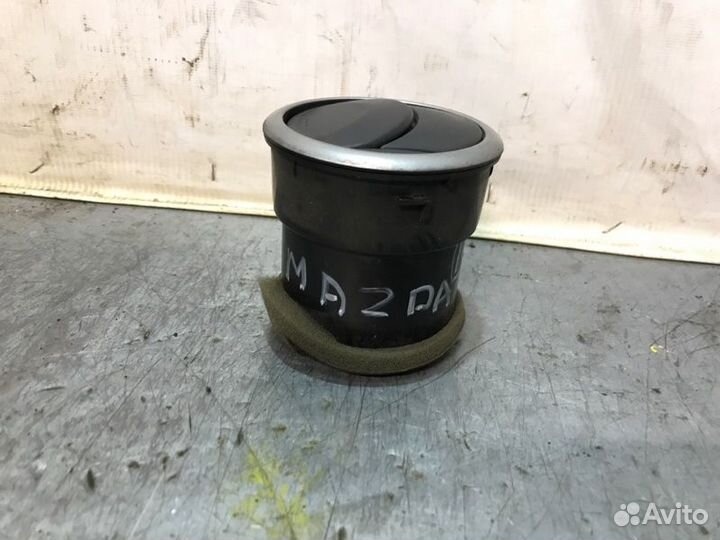 Дефлектор воздушный Mazda 3 седан BK Z6 2008