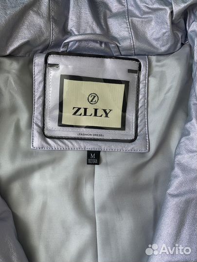 Демисезонна женская куртка