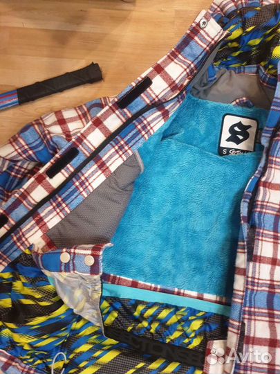 Зимний спортивный костюм женский