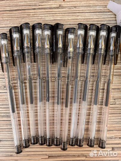 Черные гелевые ручки