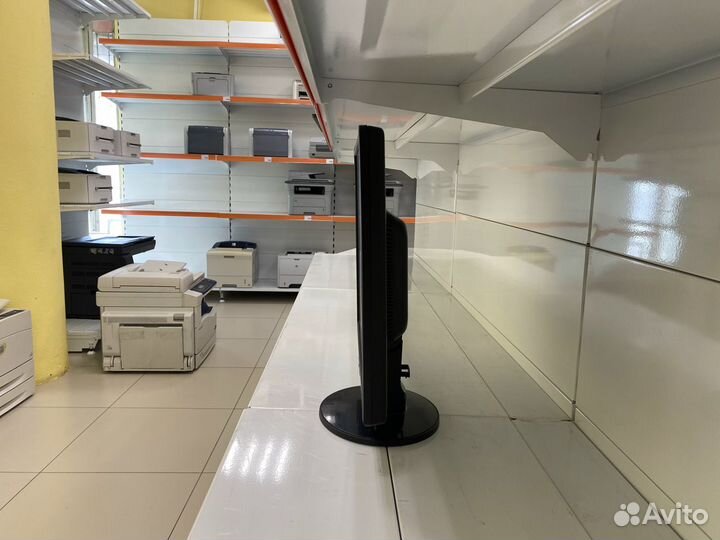 Монитор LG L1942SE