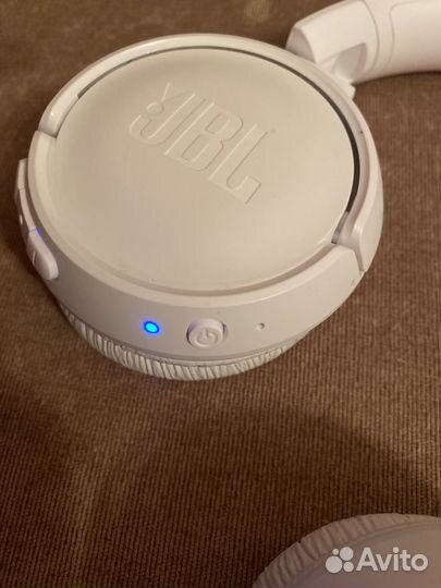 Беспроводные наушники jbl tune 520bt