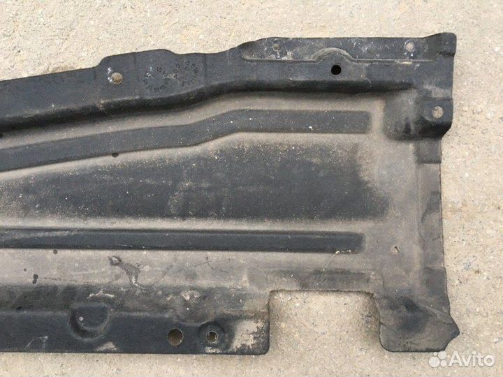 Облицовка днища кузова правая Bmw X5 X6 F15 F16