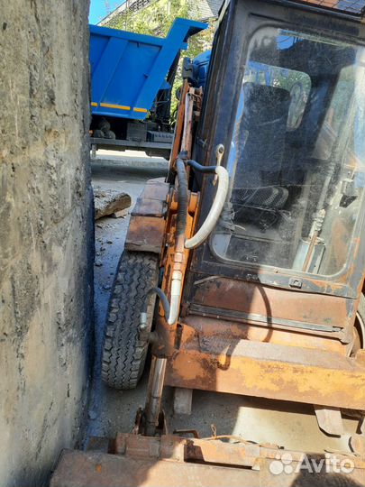 Мини-погрузчик Уралвагонзавод ПУМ-500, 2003