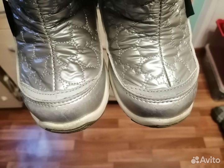 Сапожки для девочки