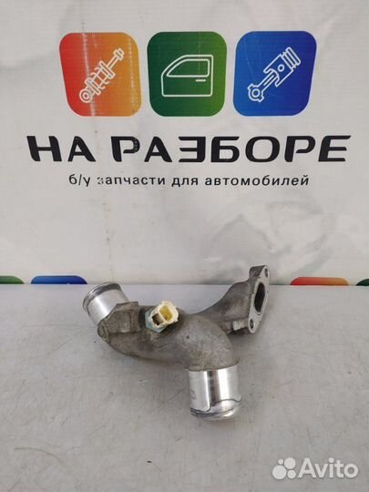 Фланец системы охлаждения Toyota Land Cruiser 200