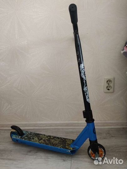 Трюковой самокат