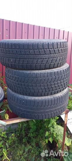 Triangle TR216 235/60 R17