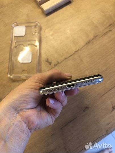 iPhone X, 256 ГБ