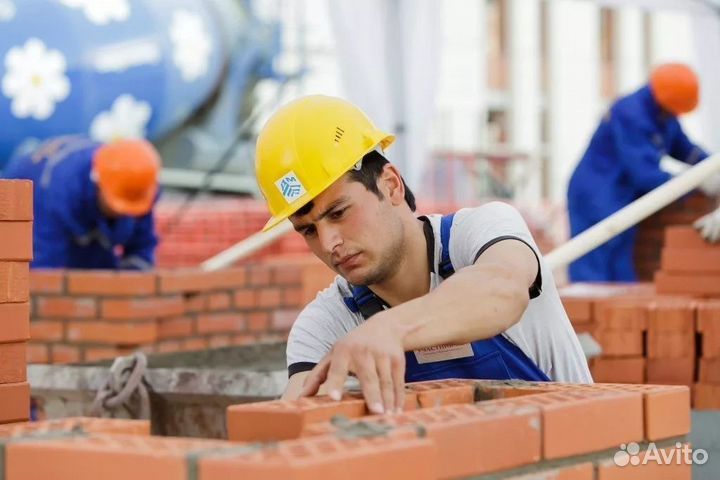 Рабочие строительных специальностей