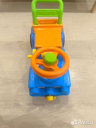 Машинка толокар