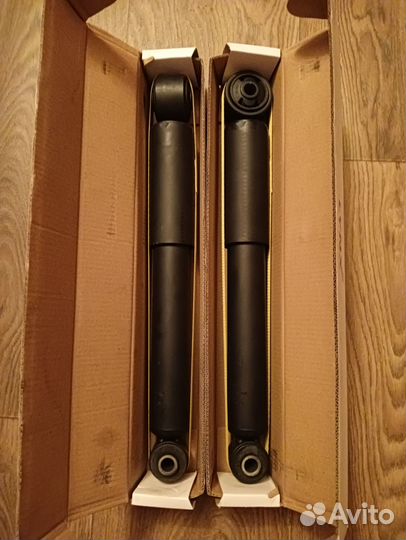 Амортизаторы задние газовые