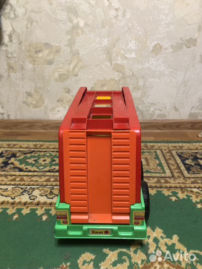 Игрушечный эвакуатор