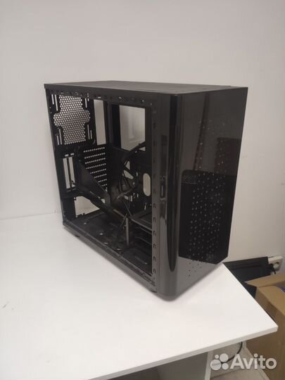 Thermaltake view 31