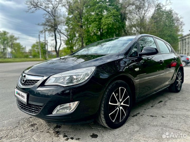 Opel Astra 1.4 AT, 2011, 88 000 км