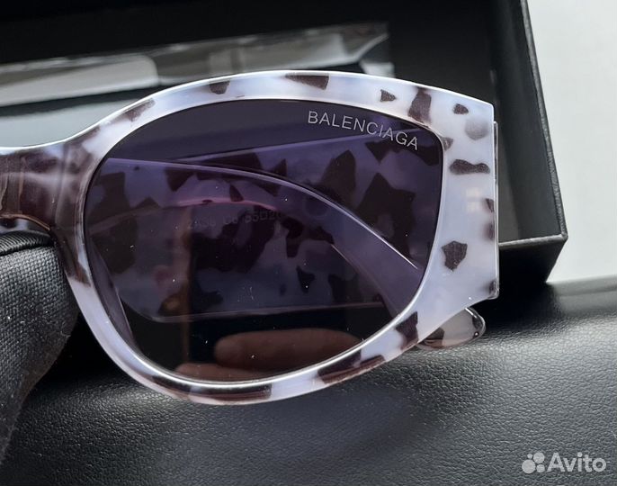 Солнцезащитные очки balenciaga