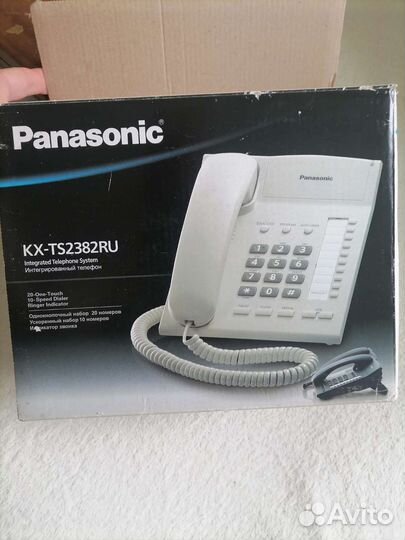 Телефонный аппарат Panasonic kx-ts2382ru новый