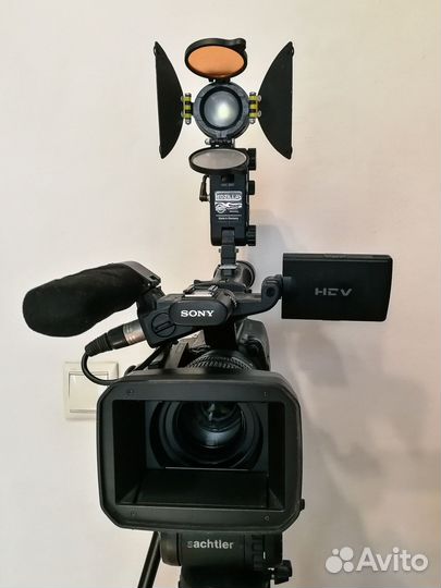 Видеокамера Sony HVR-Z7E