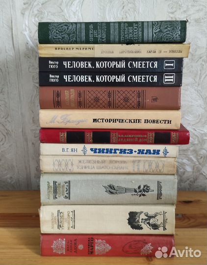 Книги художественные разные