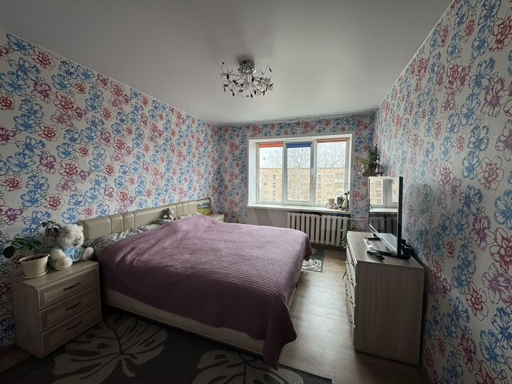 3-к. квартира, 70 м², 5/5 эт.