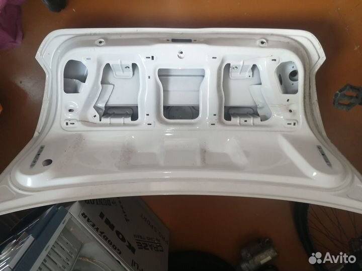 Крышка багажника Поло Седан 2013