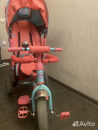 Детский велосипед с ручкой