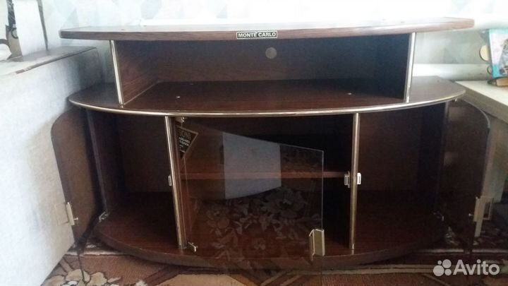 Тумба под телевизор